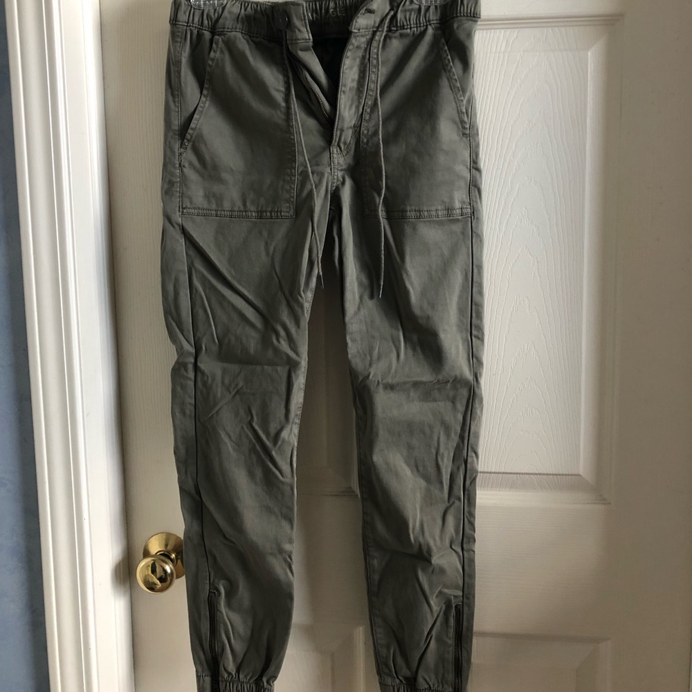 Olive green cuffed ankle pants